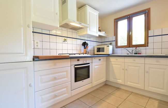 Holiday Home in Montclera With Sunny Garden, Playground Equipment and Private Pool - Foto 21