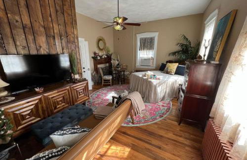 The Mediterranean House - Beautiful Downtown House - Foto 38