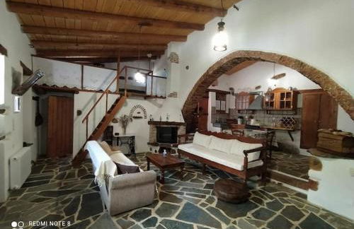 Afrodite's House-Restaurated Oil Factory - Photo 14