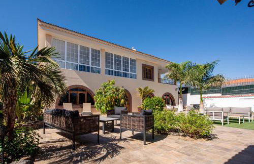 Private Villa with three separate apartments - Foto 15