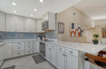 Beautiful Home - Oasis Backyard with Heat Pool - Foto 4