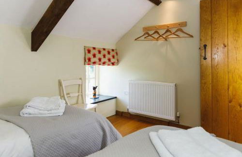 Converted Buttery Cottage in Pembrokeshire - Photo 11