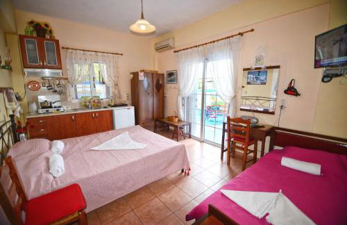 Ikaria Studios - Photo 22