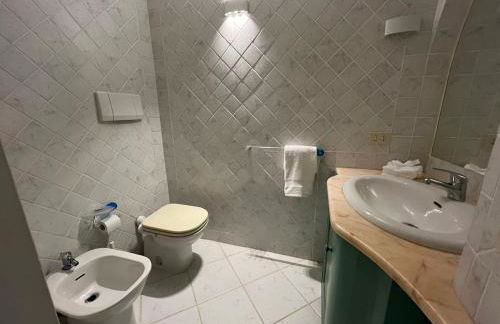 Steps from the Beach with views and big patio! - Photo 31