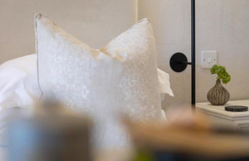 Oaktree Lodge - Luxury Cottage, Hot Tub, Sea Views - Foto 10