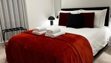 Atlas House - Photo 3