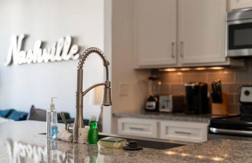 Epic Location- Steps from 12th S, Sleep12 - Foto 42