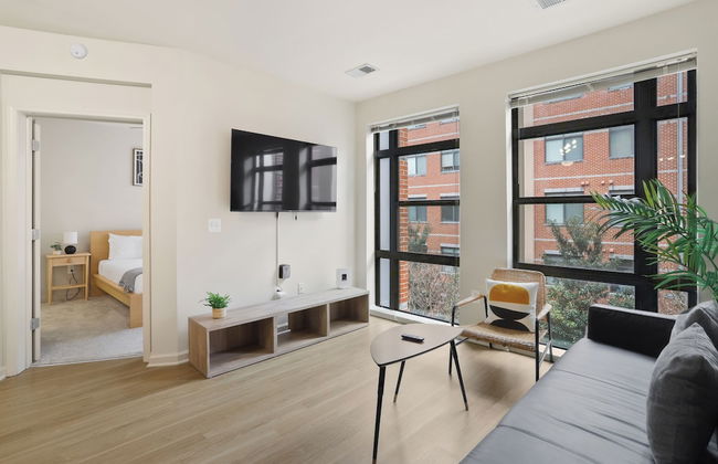 DC Charm in Crystal Apartments - Foto 52