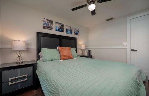 Luxe Family Friendly Retreat w Heated Pool Oasis - Foto 14