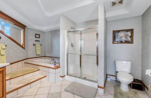 Clarks Summit Gem w/ Private Yard & Parking - Foto 17