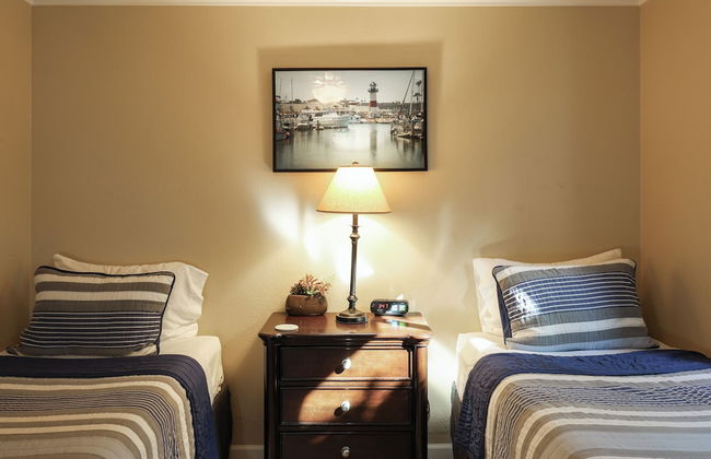 Oceanside Beach Condos - Photo 22