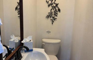 Spacious 4 Bedroom Chalet on Hiking Trails - Foto 28