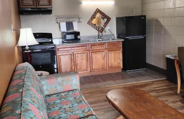 Gated 1 King BR 2 Bath Apt with Full Kitchen 126 - Foto 1