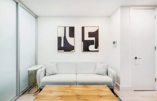 75-1A NEW Prime UES W D in unit Elevator - Foto 15