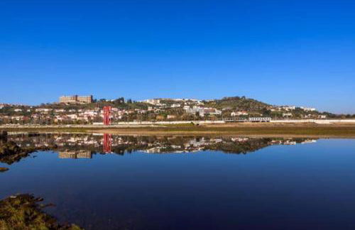 HOUSE 4U - Modern Mezzanine Apartment with AC, Wi-Fi and Parking - Abrantes - Foto 16