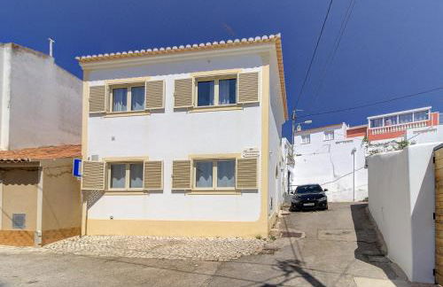 Amazing Home with Balcony & Barbecue - Foto 37