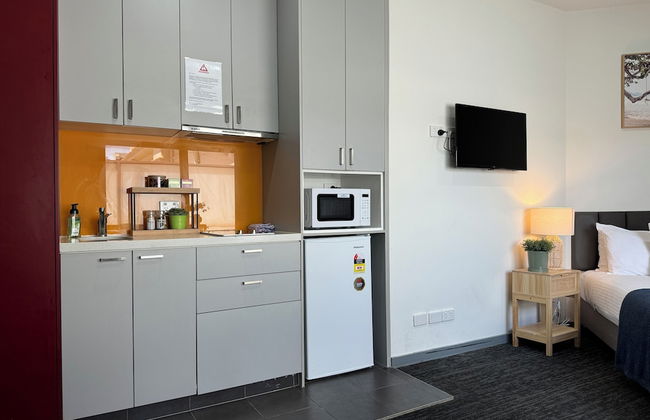 Alston Apartments Hotel - Photo 21