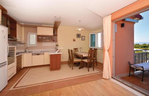 Two-Bedroom Apartment With Sea View In Split - Foto 14