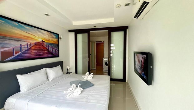 6-32 - 1 Bdr Condo With Balcony and Shared Pool - Foto 2, Habitación