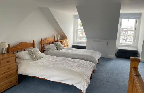 Fabulous 2 Bed Cottage - Outstanding Sea Views - Foto 17