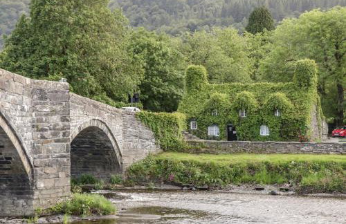 Gwern Borter Manor - Photo 51