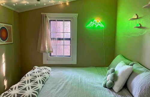 Chic chalet w/ hot tub, ping-pong, arcade bball - Foto 22