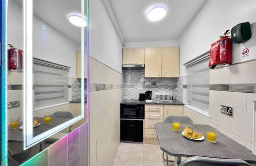 Small Studio Suite w VIP lounge access-Maerdy - Foto 5