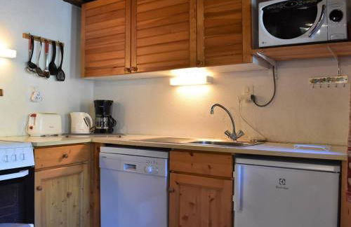 Chalet typique 8 personnes à Méribel, calme et pittoresque - FR-1-180-190 - Foto 9