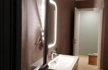 Arona 03 centralissimo ampio bilocale con garage - Foto 9