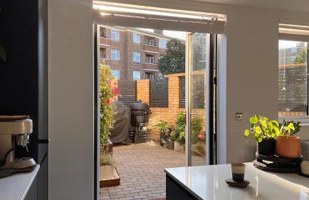 Apartment Rivoli Peaceful Oasis Luxury South London Flat with Tranquil Garden - Photo 2