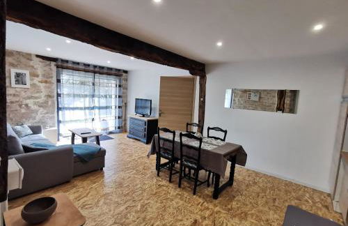 Gîte Corrézien 3 pers. Piscine chauffée - Foto 7