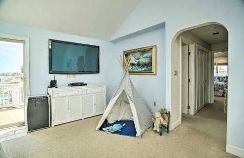 2 Decks and Beach Access Oceanfront Getaway! - Foto 29