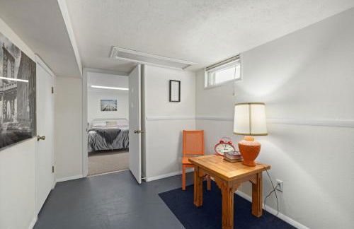 Bo360 White House with Fenced Yard - Foto 20