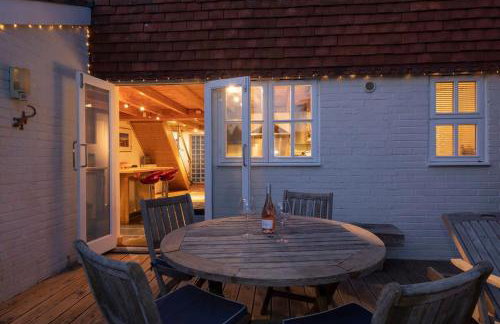 Stylist Split Level 2 Bed With Parking - Foto 30