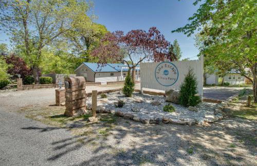 Cozy Mountain Home Cottage Walk to Marina! - Foto 27