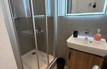 Jomi Stays - Kudamm - Foto 48