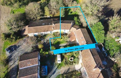 LES FRANC ensemble de 2 gites qui en font un grand - Foto 26