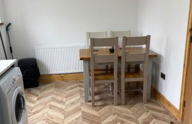 3 Bedroom Spacious House Free Parking Near NEC HS2 - Foto 5