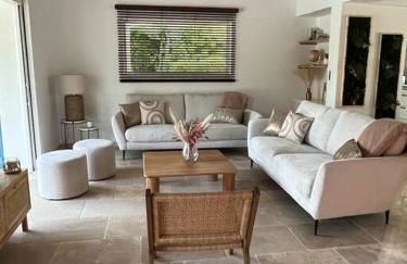 Villa Les Folies - magnifique jardin avec piscine - Foto 30