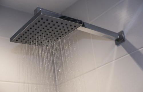 Two Bare Feet - Photo 24