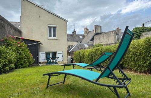 Les chats pitres Maison au calme rénovée avec jardin, terrasse aménagée, transats, abri à vélo, parking gratuit, 5 mn à pied du centre Bayeux proche des plages du débarquement - Photo 24