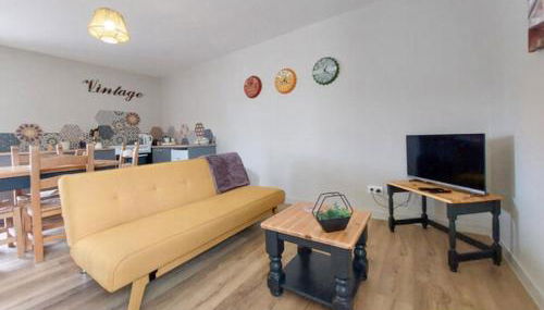 Gite Vigne - stay on a vineyard, overlooking the vines in this 2 bedroomed gite - Foto 5