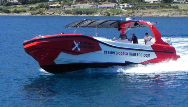 Navegando en lancha rápida por Cambrils