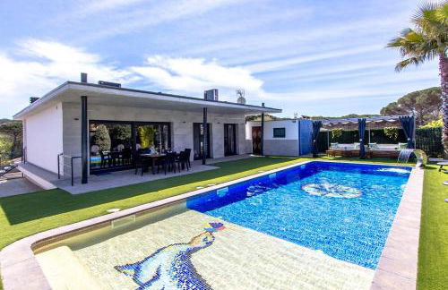 Catalunya Casas Modern Vacation Paradise 'Villa Ainmi' on the Costa Brava! - Foto 1