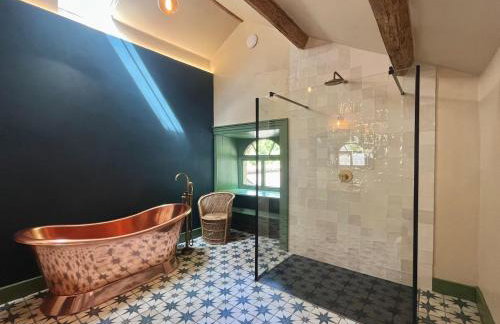 Sherlock Holmes Historic House - Photo 17