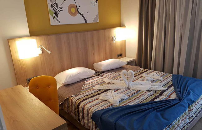 Sunny Days Hotel Apt - Photo 32