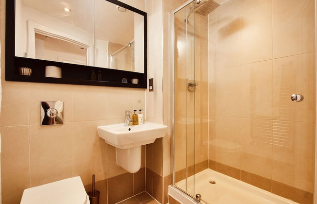 Deluxe City Centre Apt Balcony View Free Parking - Foto 10