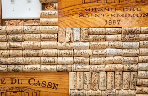 Romantic Historic Inn Suite with Mountain Views in Luray, Virginia - Foto 12