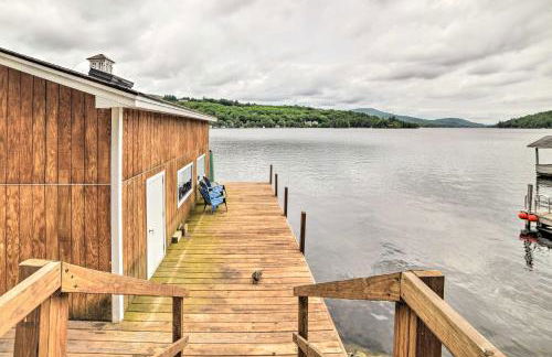 Lakefront Alton Bay Retreat with Dock Near Beaches! - Foto 24