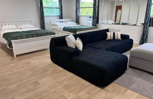 Two Story Pool home - walk to beach - Foto 4